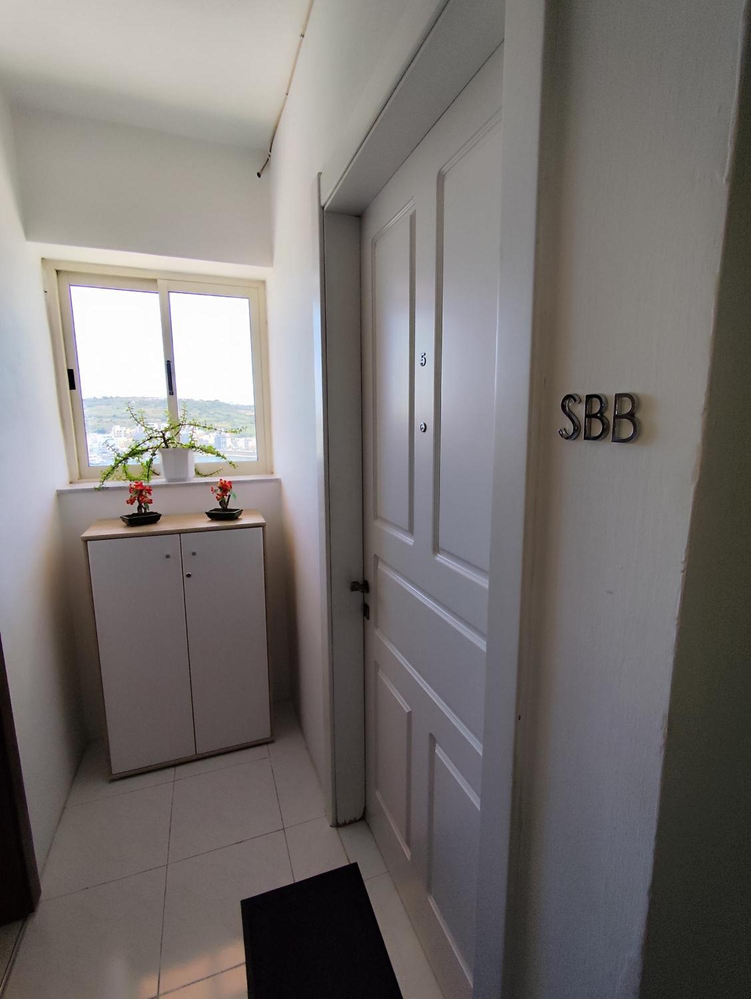 Sea Breeze Bliss - Self Check-In Daire St. Paul's Bay Dış mekan fotoğraf