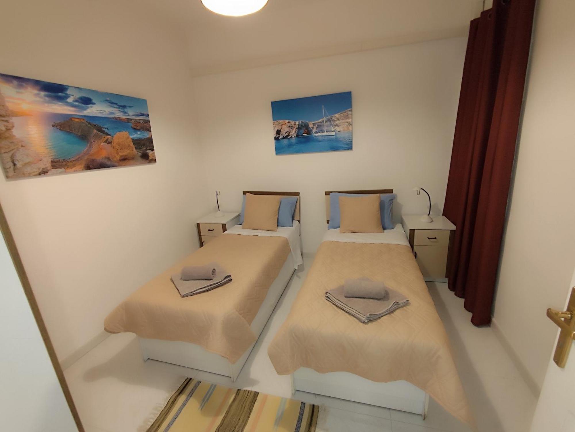 Sea Breeze Bliss - Self Check-In Daire St. Paul's Bay Dış mekan fotoğraf